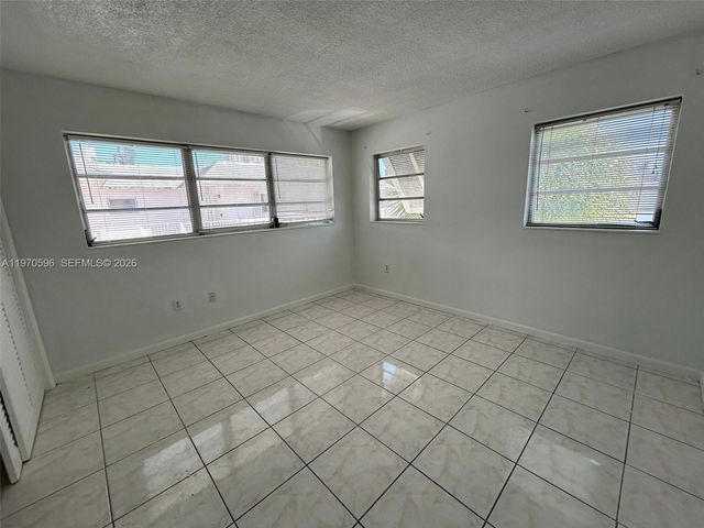 7426 SW 82 ST D222, Miami, FL 33143