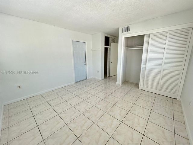 7426 SW 82 ST D222, Miami, FL 33143