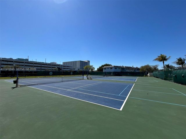 7426 SW 82 ST D222, Miami, FL 33143