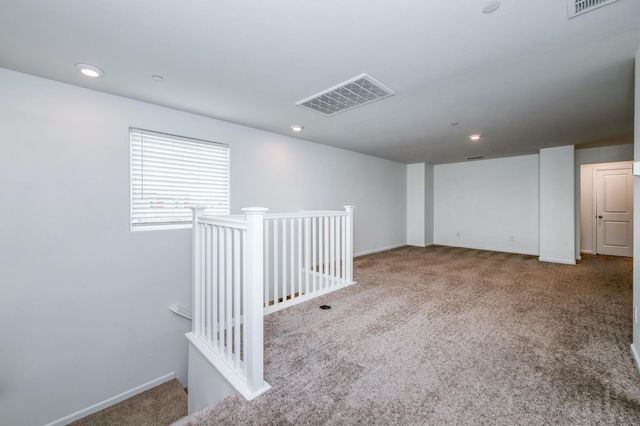 1391 Shoreside Drive, Madera, CA 93637