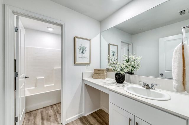 1391 Shoreside Drive, Madera, CA 93637