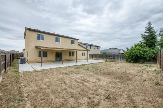 1391 Shoreside Drive, Madera, CA 93637