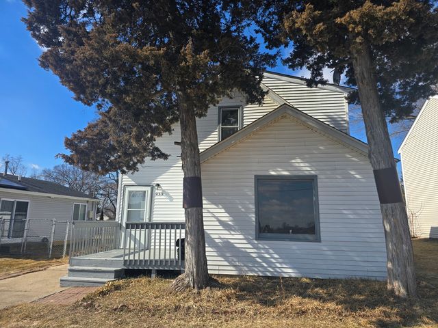 4311 E Wonder Lake Road, Wonder Lake, IL 60097