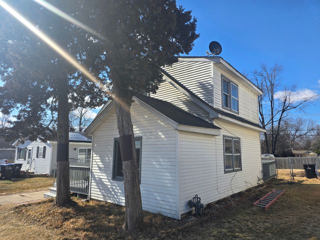 4311 E Wonder Lake Road, Wonder Lake, IL 60097