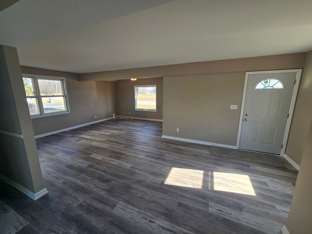 4311 E Wonder Lake Road, Wonder Lake, IL 60097