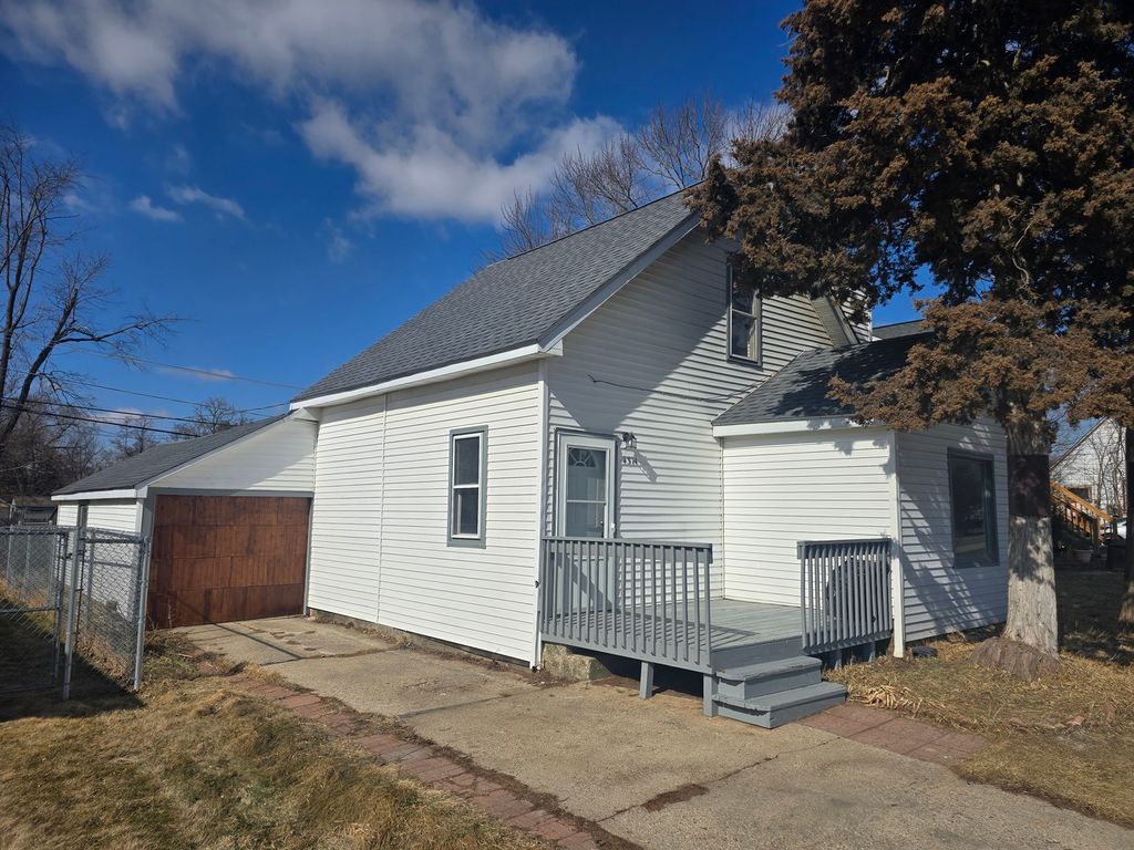 4311 E Wonder Lake Road, Wonder Lake, IL 60097