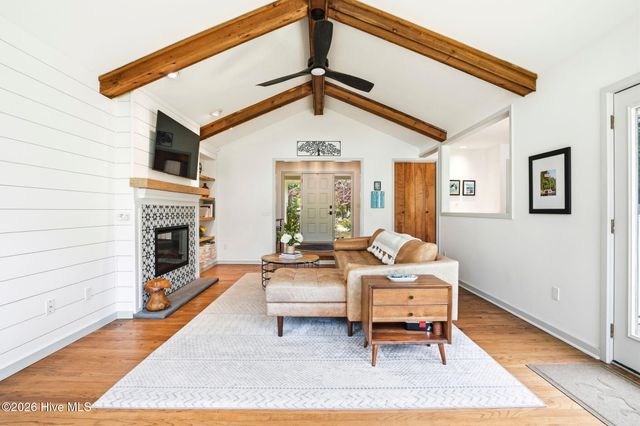 105 Braxlo Lane, Wilmington, NC 28409