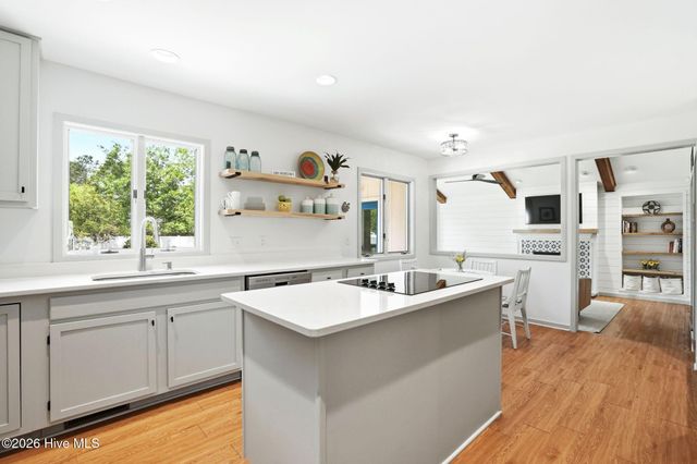 105 Braxlo Lane, Wilmington, NC 28409