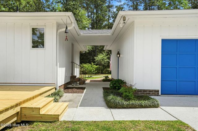 105 Braxlo Lane, Wilmington, NC 28409