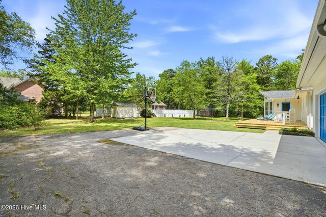 105 Braxlo Lane, Wilmington, NC 28409
