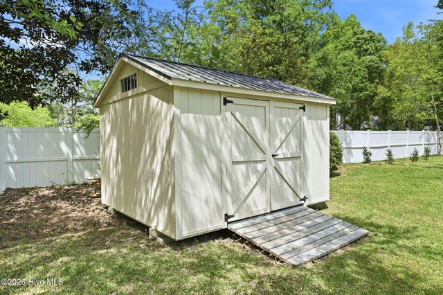 105 Braxlo Lane, Wilmington, NC 28409