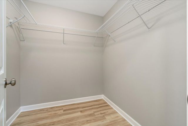 1411 S 6th Avenue, Maywood, IL 60153