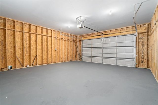 1411 S 6th Avenue, Maywood, IL 60153