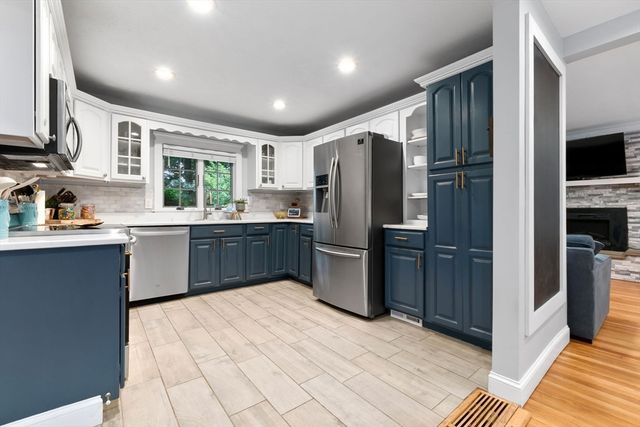 55 Old Ferry Rd, Haverhill, MA 01830