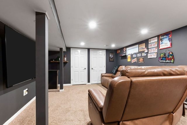 55 Old Ferry Rd, Haverhill, MA 01830