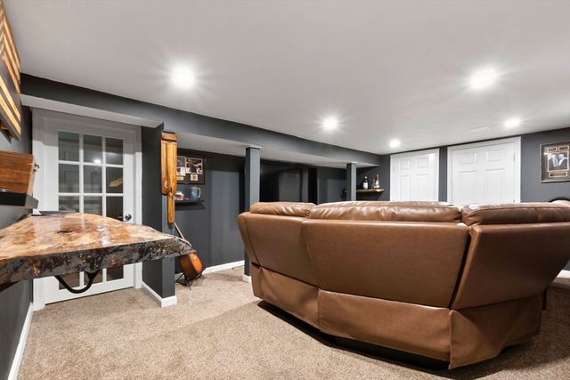 55 Old Ferry Rd, Haverhill, MA 01830