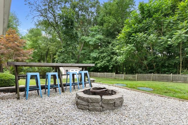 55 Old Ferry Rd, Haverhill, MA 01830