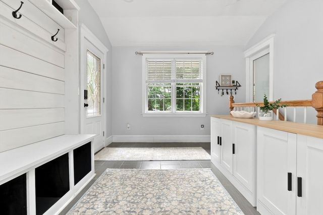 55 Old Ferry Rd, Haverhill, MA 01830