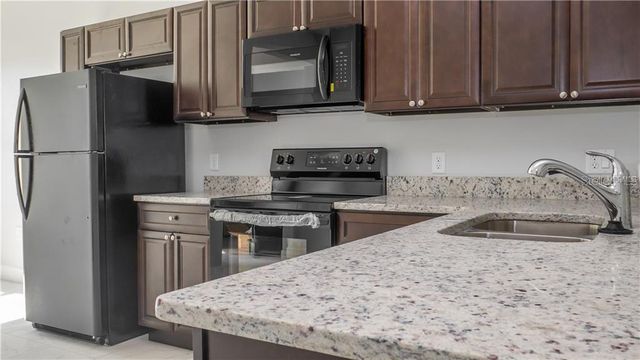 401 ALBATROSS COURT B, Kissimmee, FL 34759