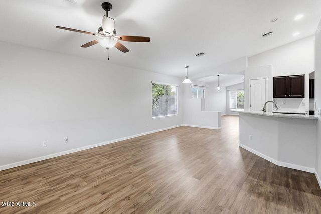 8222 W BEHREND Drive, Peoria, AZ 85382