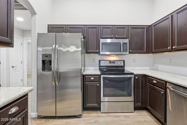 8222 W BEHREND Drive, Peoria, AZ 85382