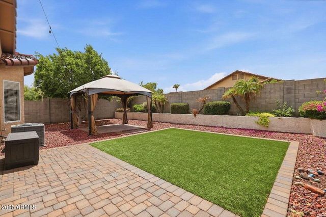 8222 W BEHREND Drive, Peoria, AZ 85382
