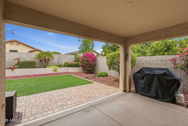8222 W BEHREND Drive, Peoria, AZ 85382