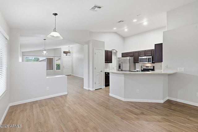 8222 W BEHREND Drive, Peoria, AZ 85382