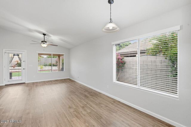 8222 W BEHREND Drive, Peoria, AZ 85382