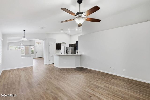 8222 W BEHREND Drive, Peoria, AZ 85382
