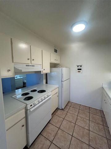 3703 Harmon Ave 207, Austin, TX 78705