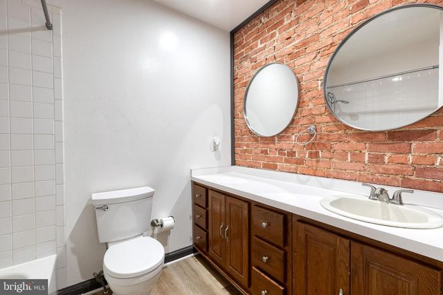 809 S GLOVER ST, Baltimore, MD 21224