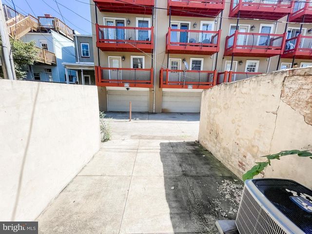 809 S GLOVER ST, Baltimore, MD 21224