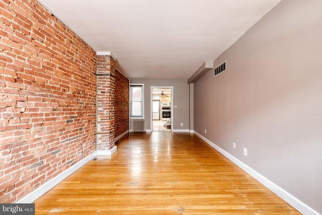 809 S GLOVER ST, Baltimore, MD 21224