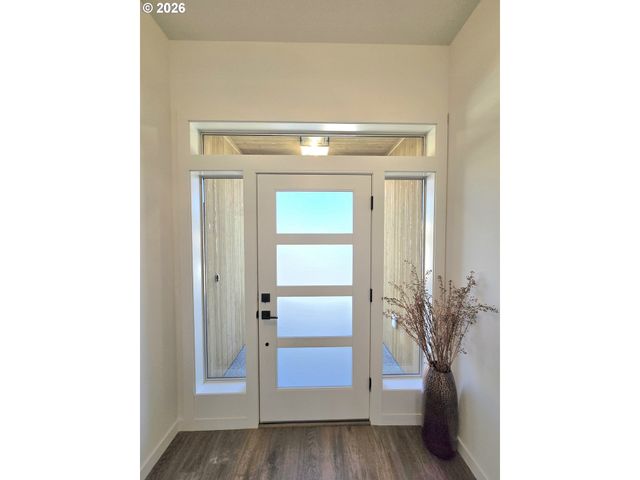 169 E AIREDALE Ave, La Center, WA 98629