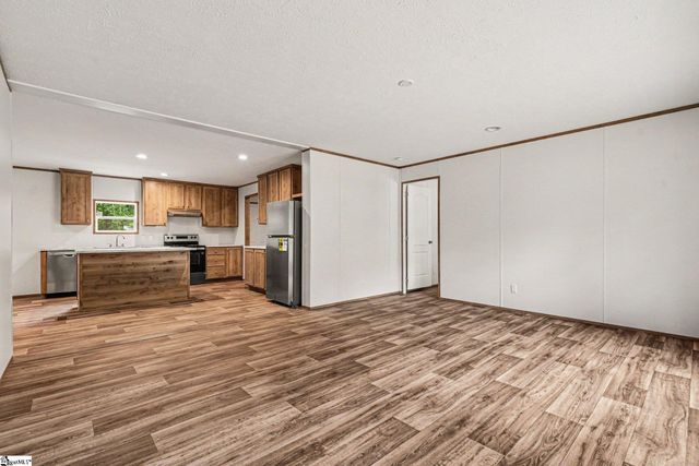 407 Cedar Ridge Drive, Liberty, SC 29657