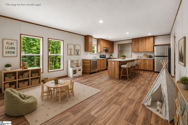 407 Cedar Ridge Drive, Liberty, SC 29657