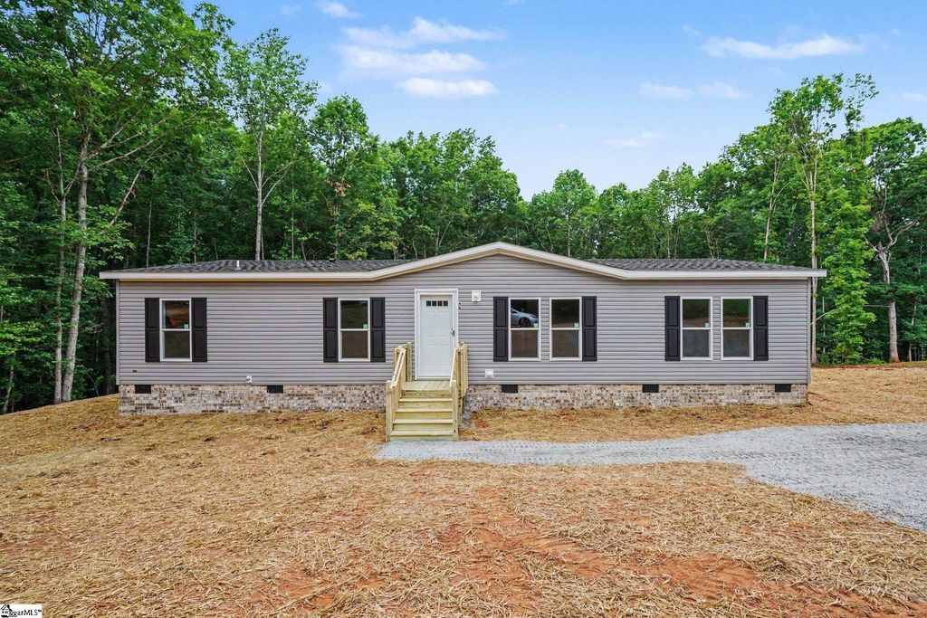 407 Cedar Ridge Drive, Liberty, SC 29657