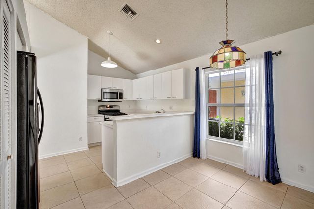 10890 Sea Hibiscus Ln 10890, Tamarac, FL 33321