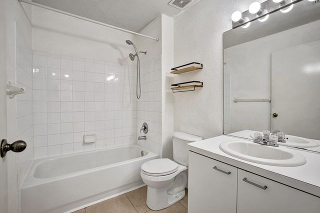 10890 Sea Hibiscus Ln 10890, Tamarac, FL 33321