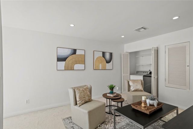 484 E California 8, Pasadena, CA 91106
