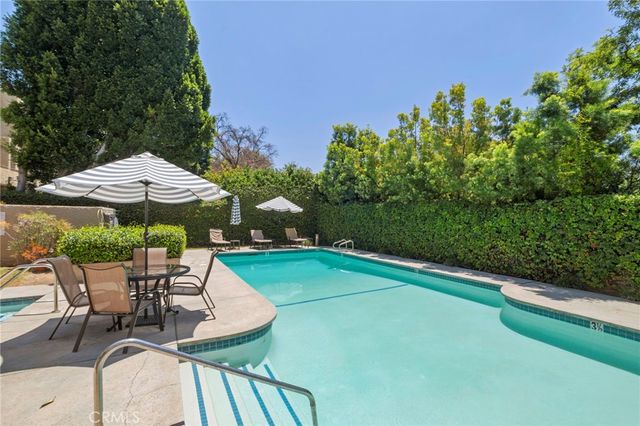 484 E California 8, Pasadena, CA 91106