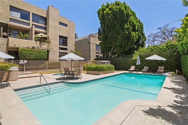 484 E California 8, Pasadena, CA 91106