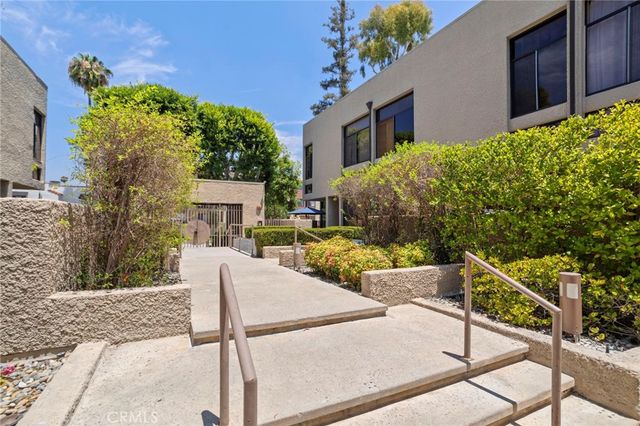 484 E California 8, Pasadena, CA 91106