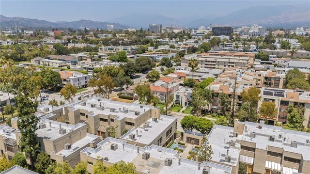 484 E California 8, Pasadena, CA 91106