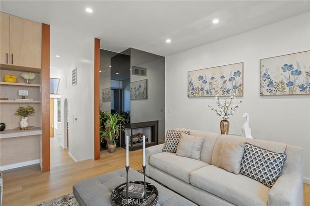 484 E California 8, Pasadena, CA 91106
