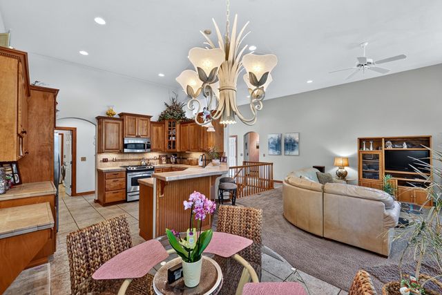 813 E Golden Rd, Spokane, WA 99208