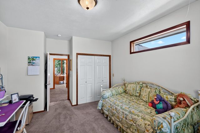 813 E Golden Rd, Spokane, WA 99208