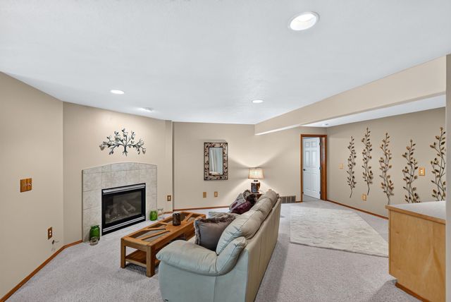 813 E Golden Rd, Spokane, WA 99208