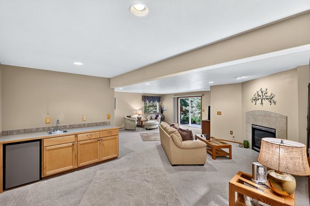813 E Golden Rd, Spokane, WA 99208